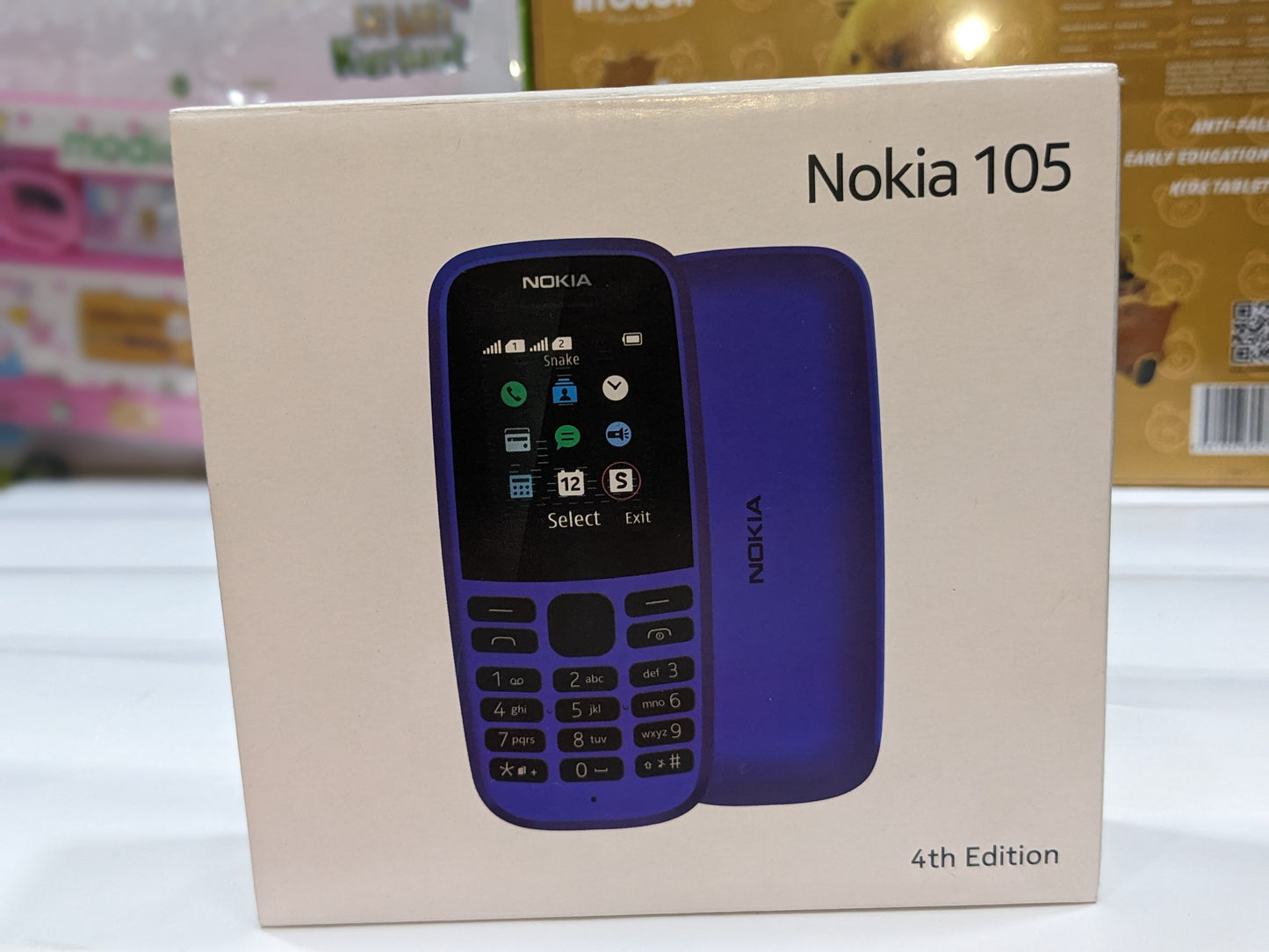 NOKIA 105, Dual Sim Cards, Store up to 2000 contacts, FM radio, Talk 14.4hrs battery, Standby time 18days battery, Free Games, LED Torch.