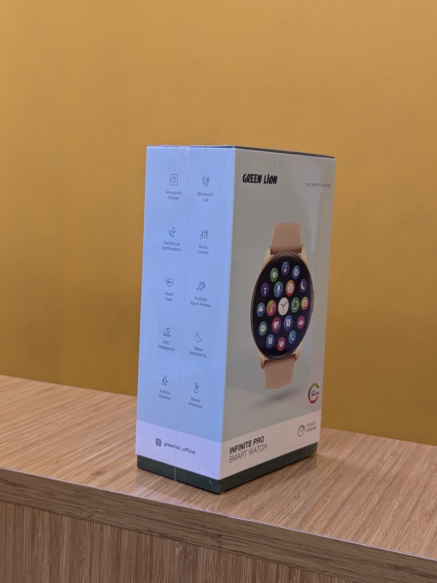 GREEN LiON Super AMOLED Smart Watch (Infinite Pro)