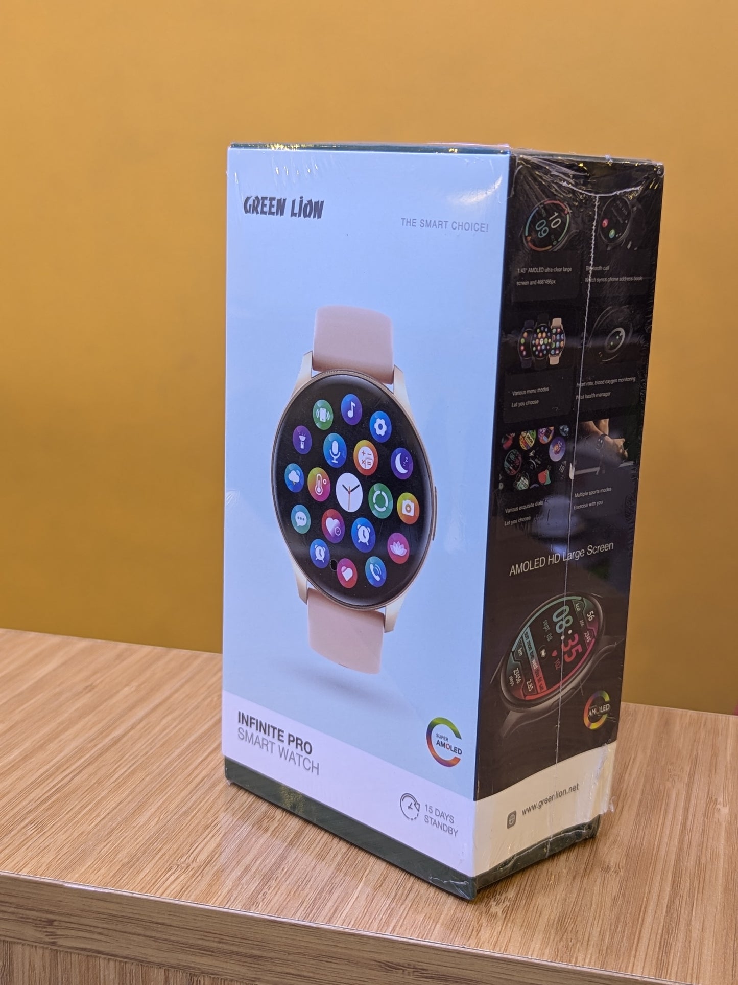 GREEN LiON Super AMOLED Smart Watch (Infinite Pro)