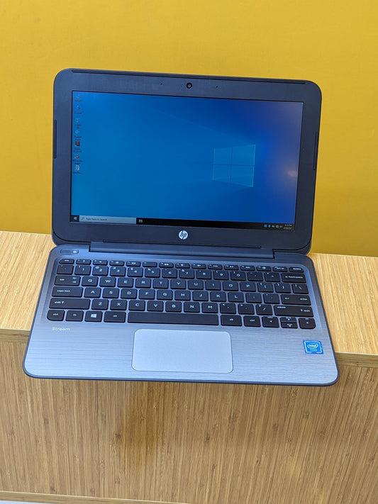 HP Stream 11 Pro G3, Intel Celeron, Ram 2GB SSD 32GB+External HDD 250GB